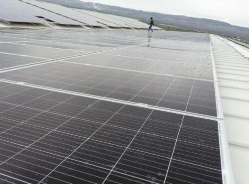 Ticari Tip &Ccedil;atı &Uuml;st&uuml; G&uuml;neş Enerjisi Sistemleri